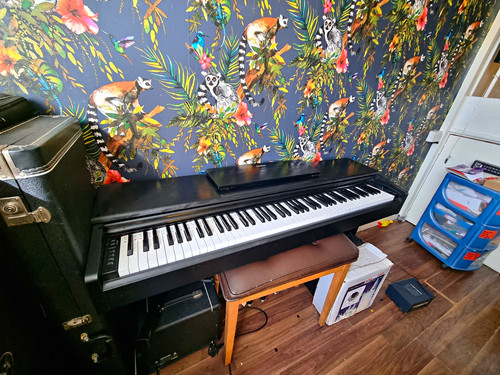 Yamaha aruis ydp 144 - yamaha, ydp-144,